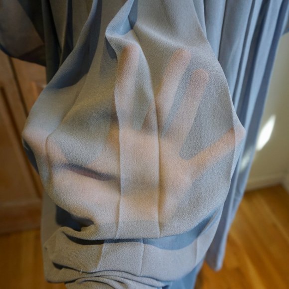 💚 BANANA REPUBLIC Gray Semi-Sheer Pleated Blouse (S) - Picture 12 of 14